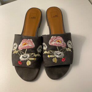 14th & Union Embroidered Suede Slides, size 7.5